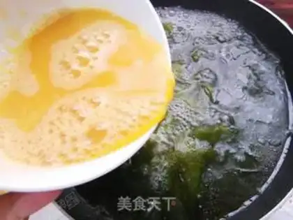 Make The dress and the egg soup step 7