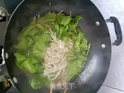Make Bone soup noodles step 4
