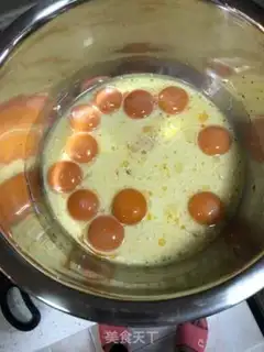 Make The original cream cake step 1