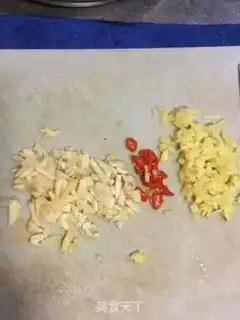 Make Shrimp Pizza step 2