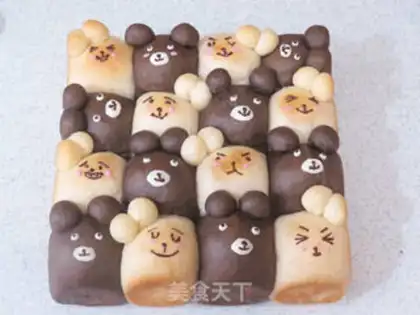 Make Double-coloured bears squeeze bread step 14