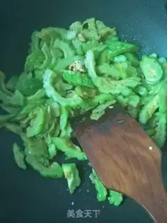 Make Scrambled eggs step 3