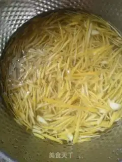 Make A grapefruit honey tea step 3