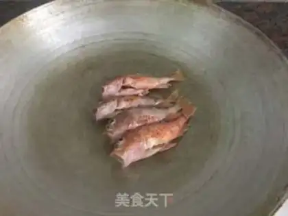Make Brick fish soup step 1