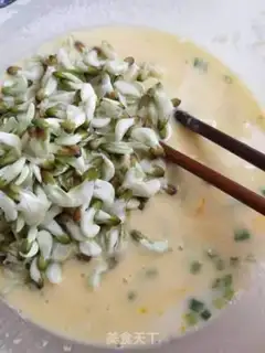 Make Eggs rolls step 2