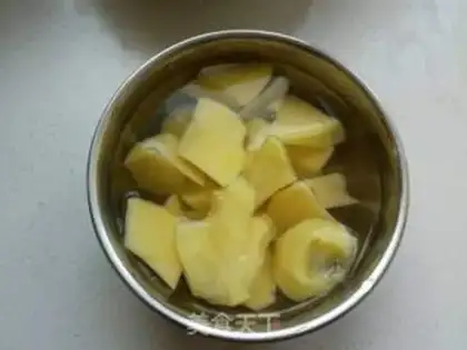 Make Potato pieces step 1