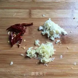 Make Sausage with wild bamboo step 3