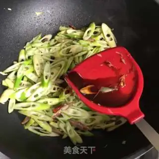 Make Sausage with wild bamboo step 9