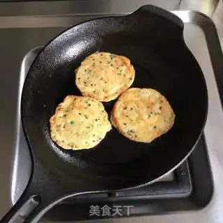 Make Black sesame prawn bean cake step 5