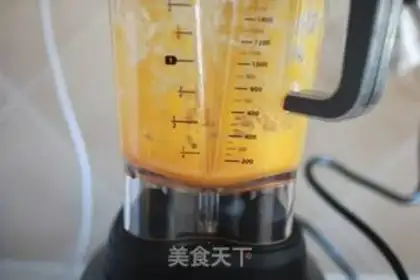 Make Mango smoothies step 2