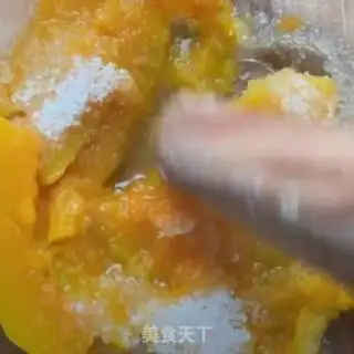 Make Pumpkin Bean Sandball step 1