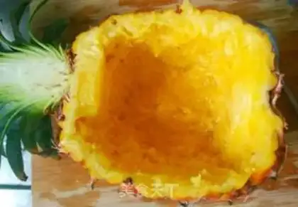 Make Sweet pineapple step 1