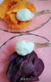 Make Pumpkin pickles step 1