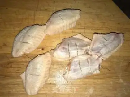 Make Cracker wings step 0