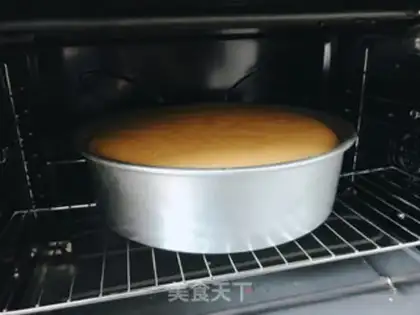 Make 12 inches of Twilight birthday cake step 12