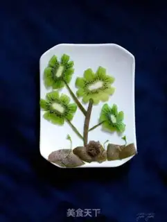 Make Flower fruit platter step 5
