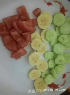 Make Forestberry salad step 0