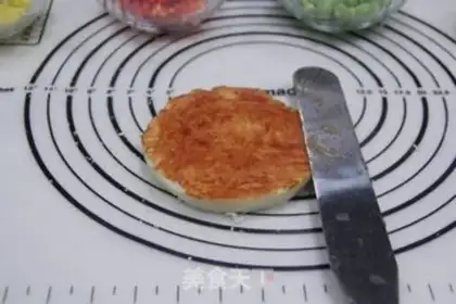 Make Little pizza on the front page step 1