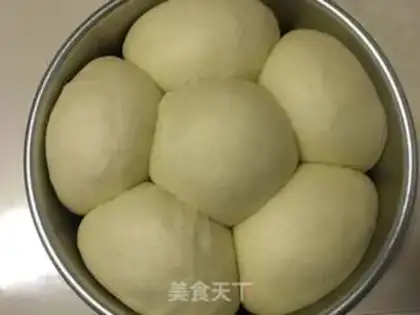 Make Lucky flower bread step 4