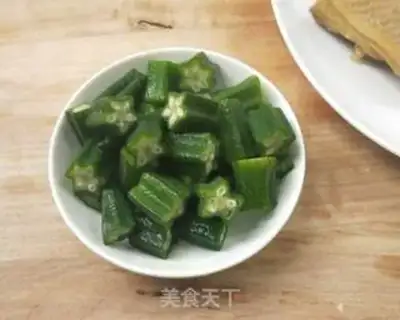 Make Sniffle pepper hand tore chicken step 11