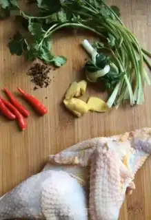 Make The cold hand tore the chicken step 0