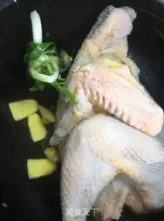 Make The cold hand tore the chicken step 1