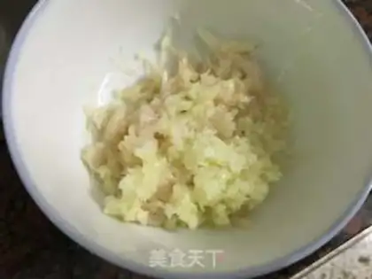 Make Scrambled eggs step 2