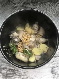 Make Soybeans hoove soup step 2