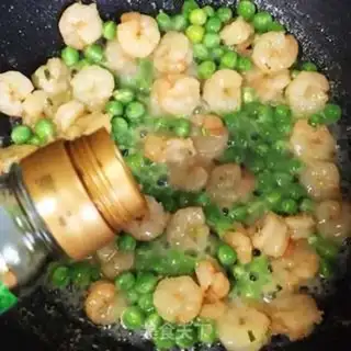 Make Peas and shrimp step 7