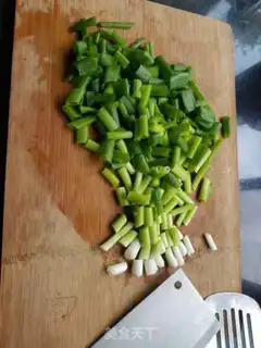 Make Onion powder step 1