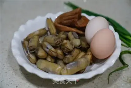 Make Fried eggs step 0