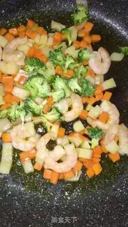 Make Pineapple rice step 5