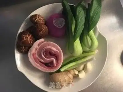 Make Onion soufflé step 0