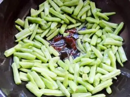 Make Garlic beans step 5