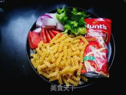 Make Bacon Spiral Italy Noodles step 0