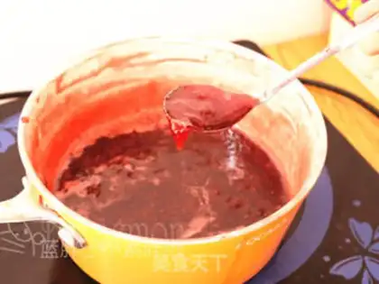 Make Homemade strawberry jam step 16