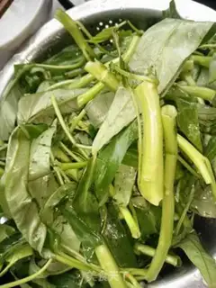 Make Garlic cabbage step 0
