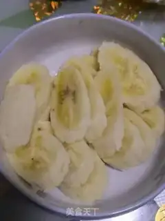 Make Banana clot salad step 1