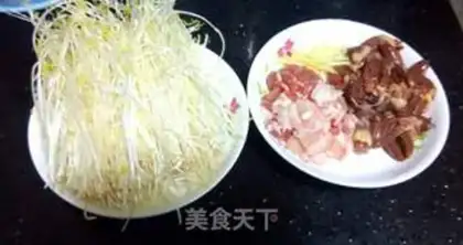 Make Celery sprouts, chicken and pork step 1