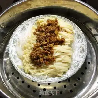 Make A fan of meat and golden mushrooms step 7