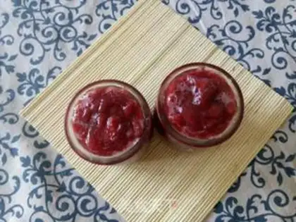 Make Homemade strawberry sauce step 4