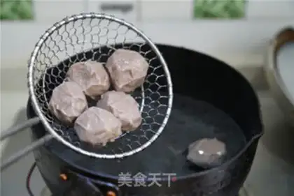 Make Peas with beefballs step 1