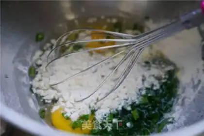Make Four season bean egg rolls step 3