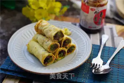 Make Four season bean egg rolls step 6