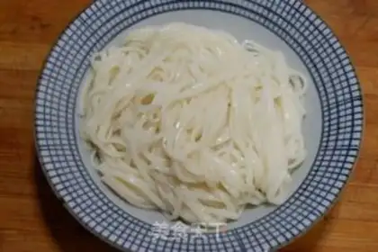 Make Noodles for dolls step 1