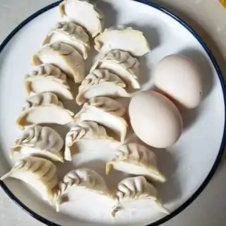 Make Hold on to the omelet step 0