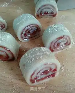 Make Donkey rolls step 11