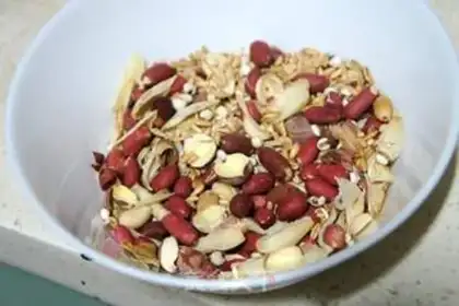 Make Peanut Lotus step 1