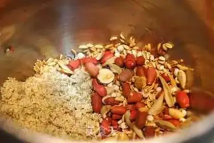 Make Peanut Lotus step 3