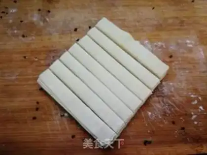 Make ♪ The little twirl of the skin ♪ step 2